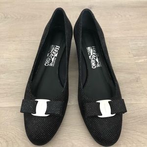Salvatore Ferragamo Vara Black Glitter Pumps, 9.5